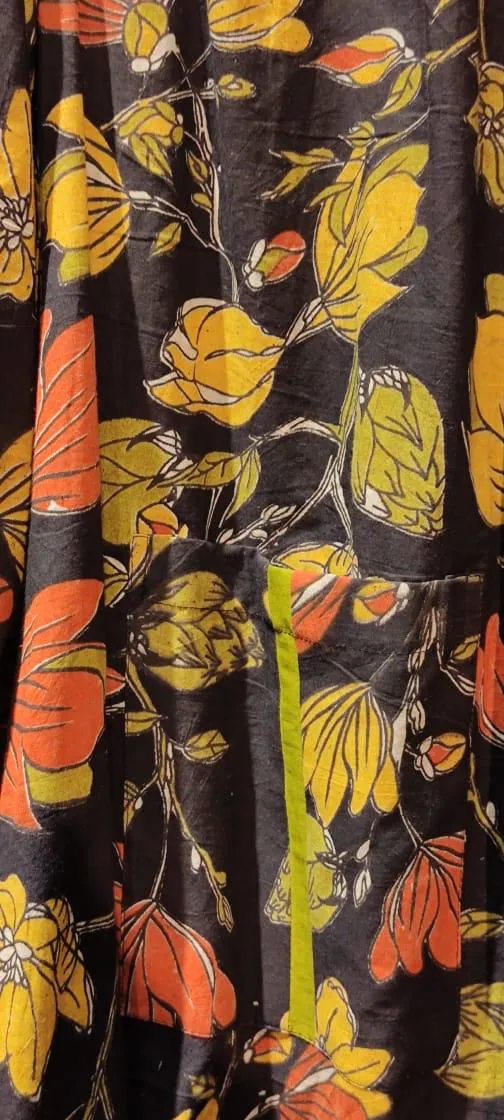 Autumn dress. Length 43”. Size L.