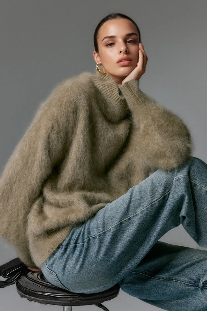 Chunky Brushed Cashmere Turtleneck Pullover Sweater