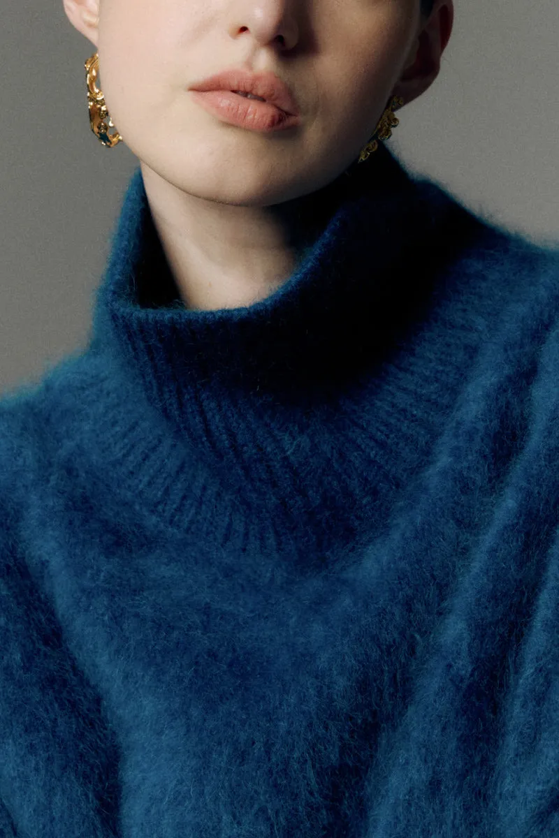 Chunky Brushed Cashmere Turtleneck Pullover Sweater