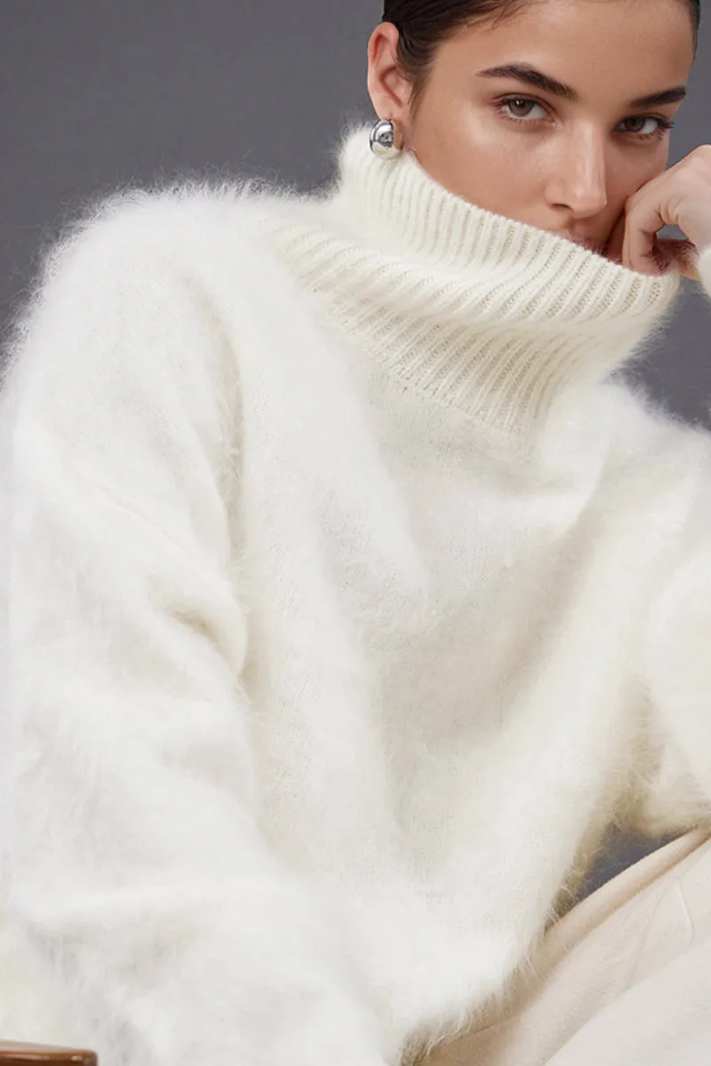 Chunky Brushed Cashmere Turtleneck Pullover Sweater
