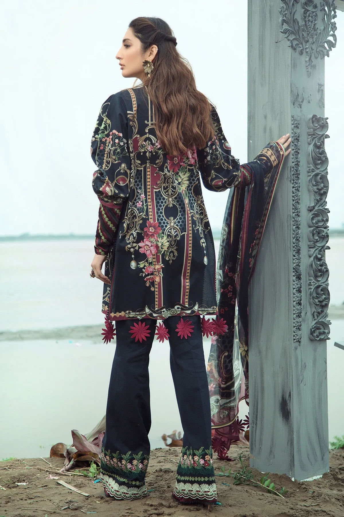 Firdous Grandeur Luxury Lawn Collection 2020 – LL-19525