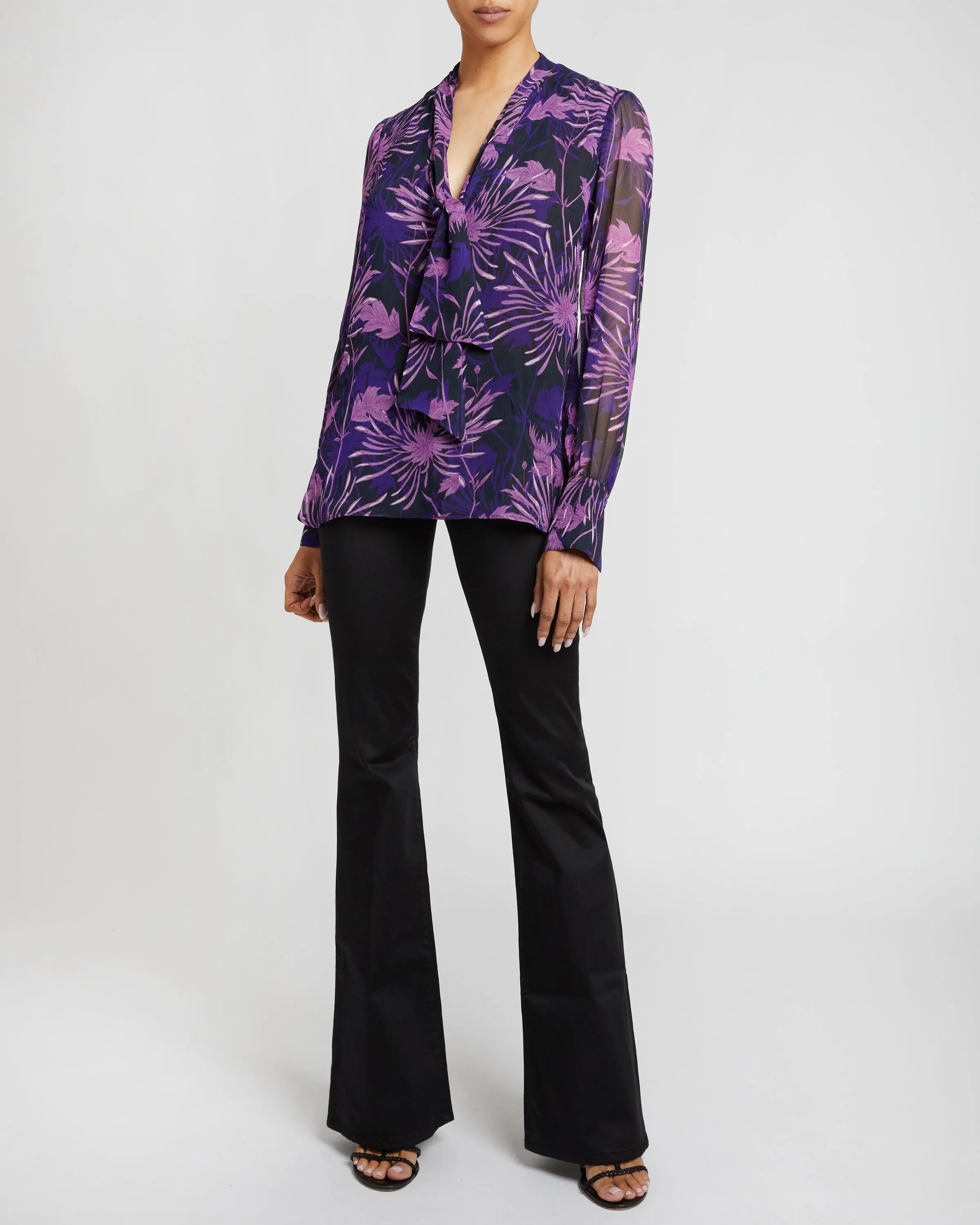 FRANCIS Blouse with Neck Tie in Abstract Floral Crinkled Georgette