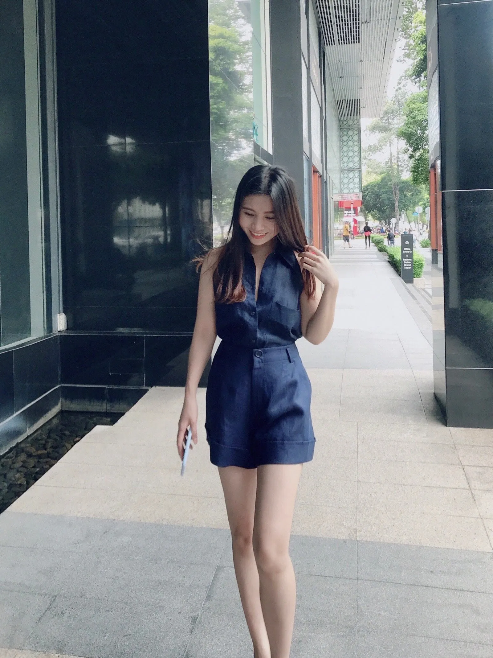 Limited Navy Linen Short