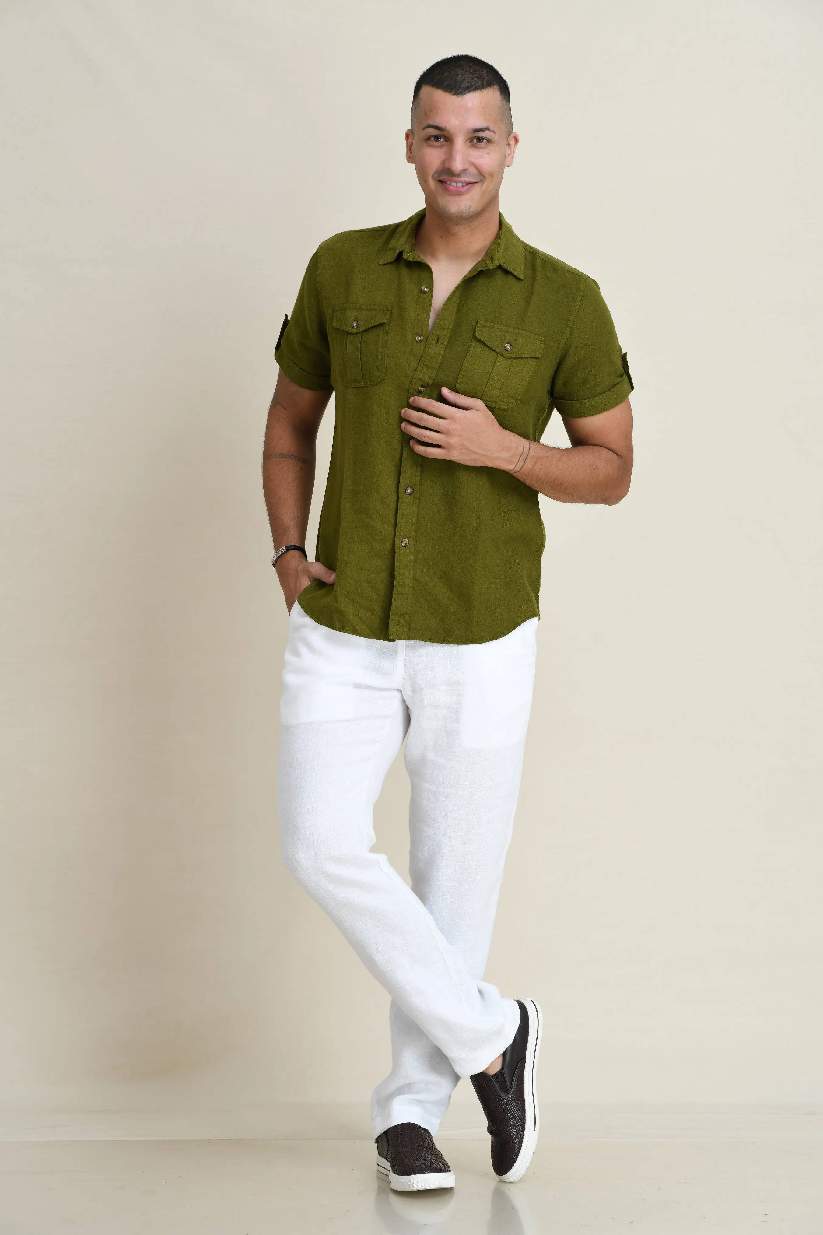 LINEN DUEL-POCKET ROLL-UP SHORT SLEEVED SHIRT