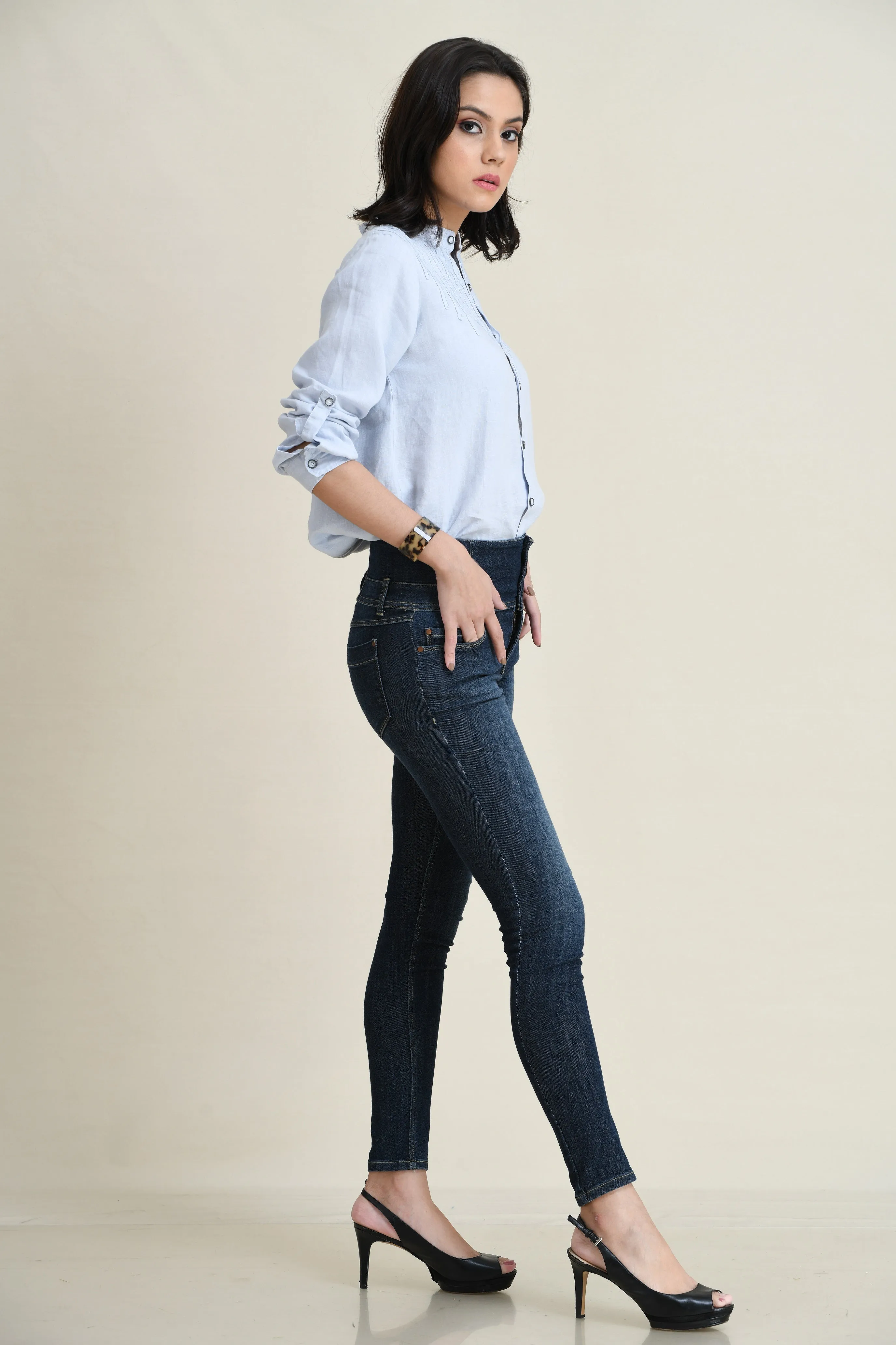 LINEN TIE-FRONT SHIRT WITH DECORATIVE SELF-FABRIC LACE DETAIL