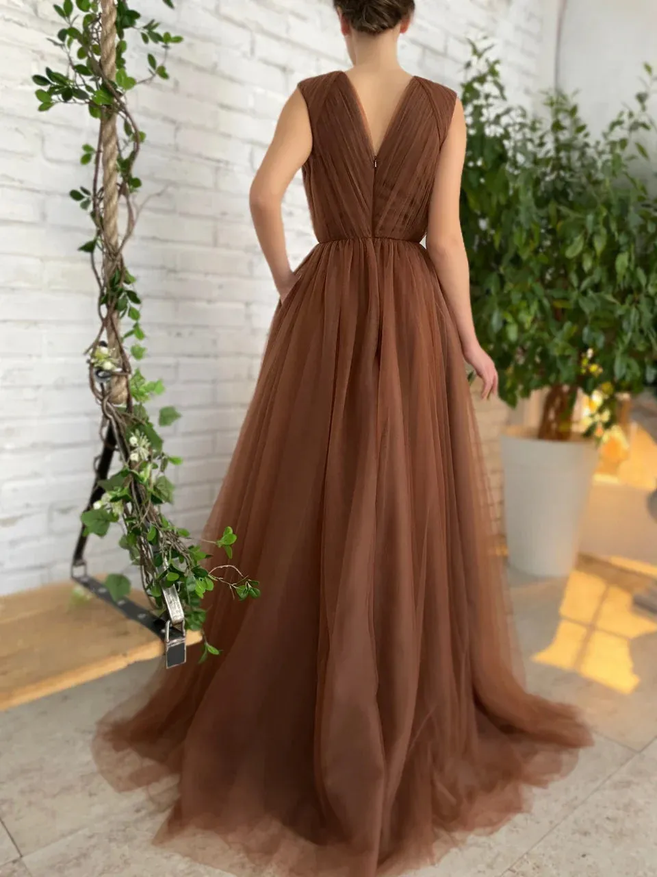 Mocha Pleated Gown Deep V-Neck Tulle Prom Dress Party Dress Wtih Belt