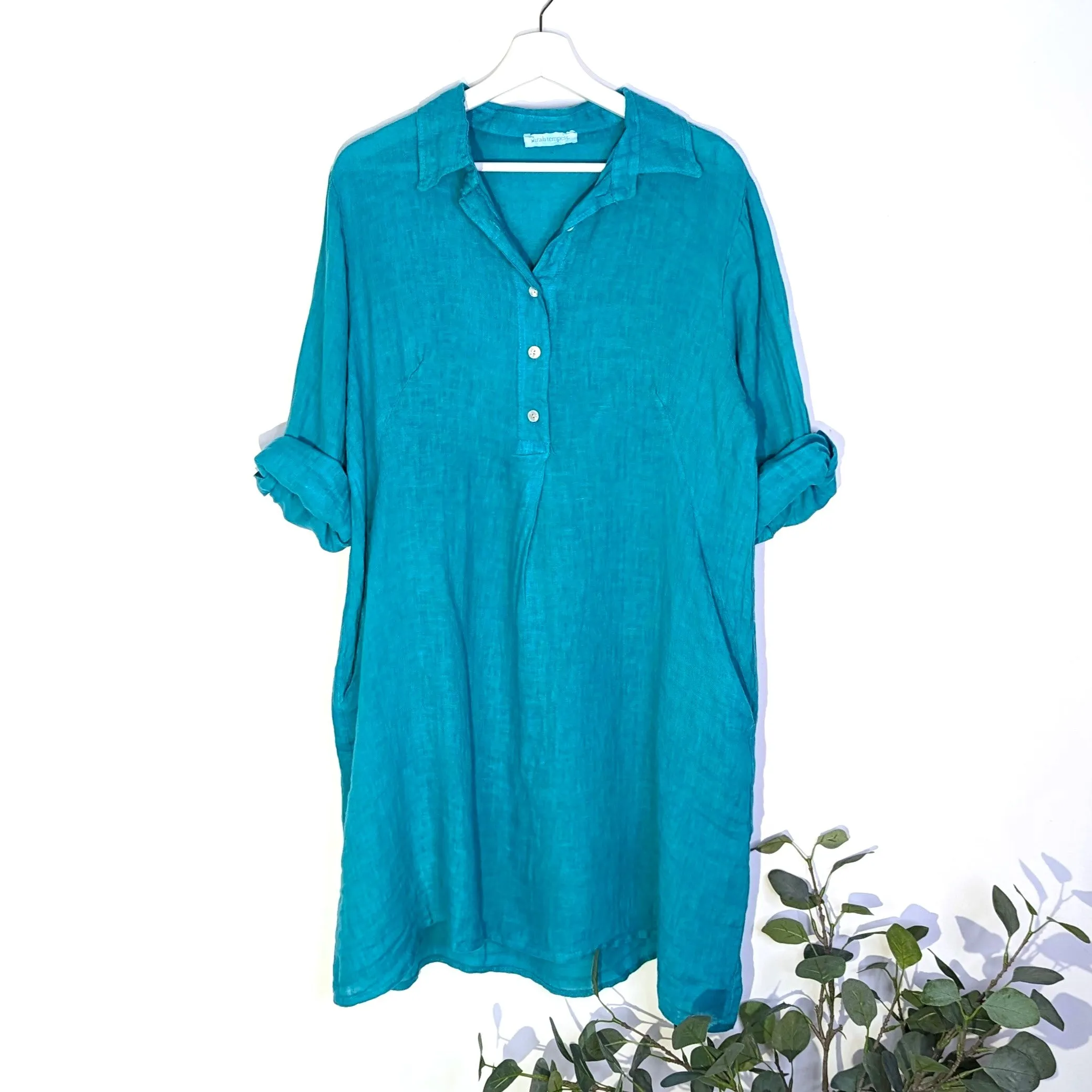Pure linen shirt dress with directional stitching pleat on back and pockets