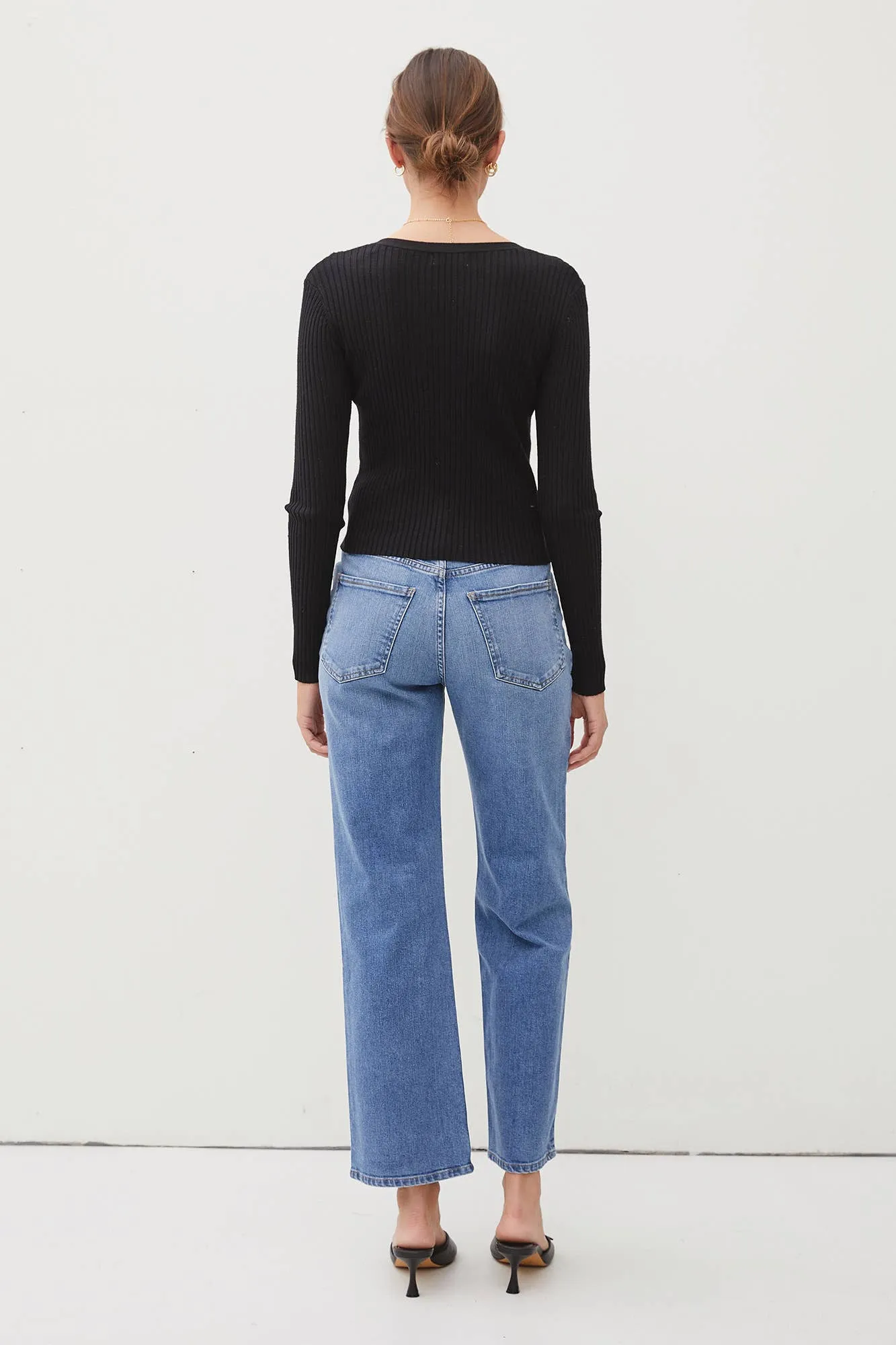 Ribbed V-Neck Slim Cardigan