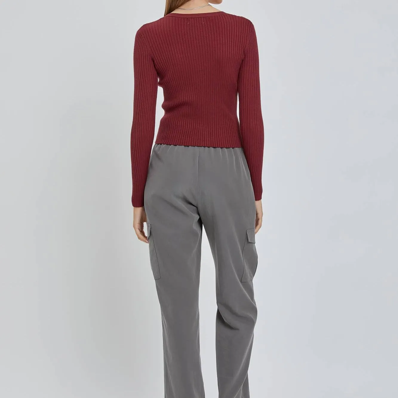 Ribbed V-Neck Slim Cardigan