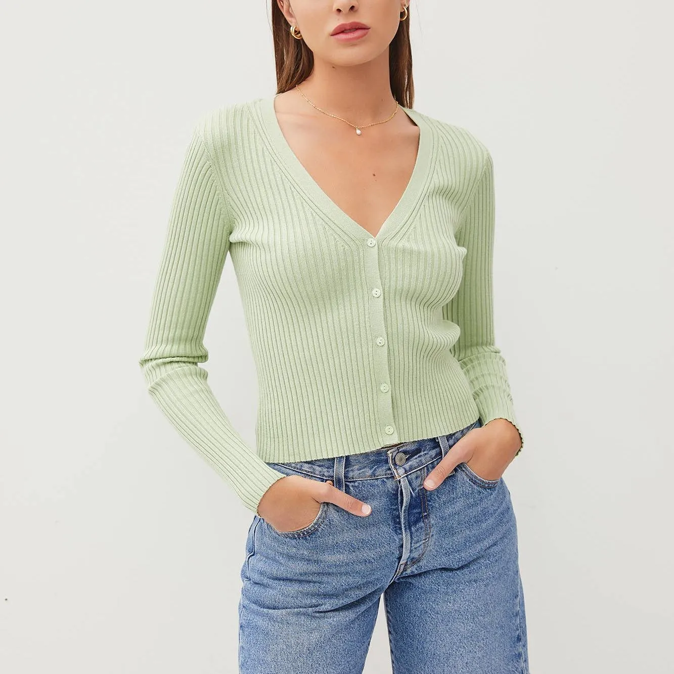Ribbed V-Neck Slim Cardigan