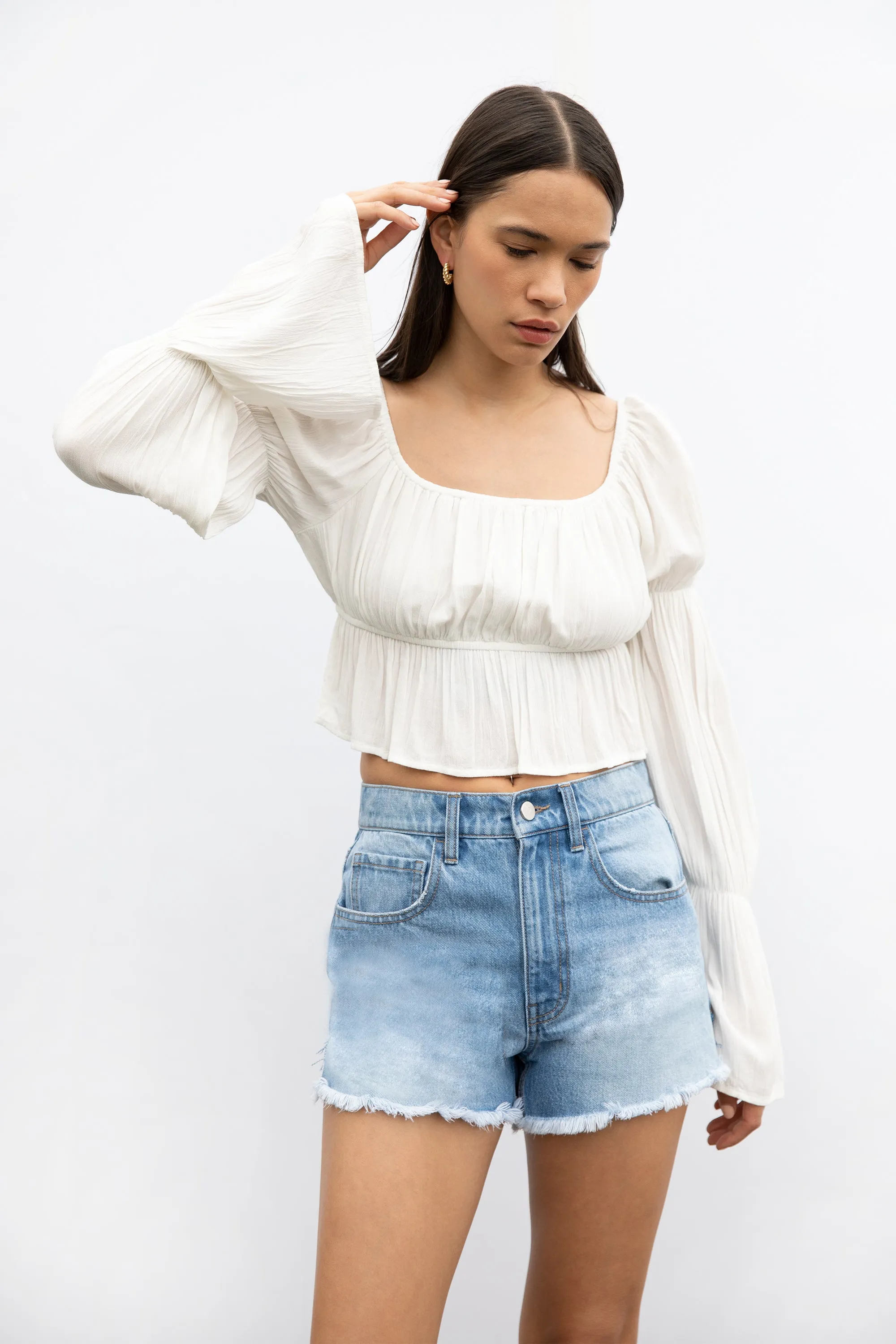 RUFFLE BLOUSE
