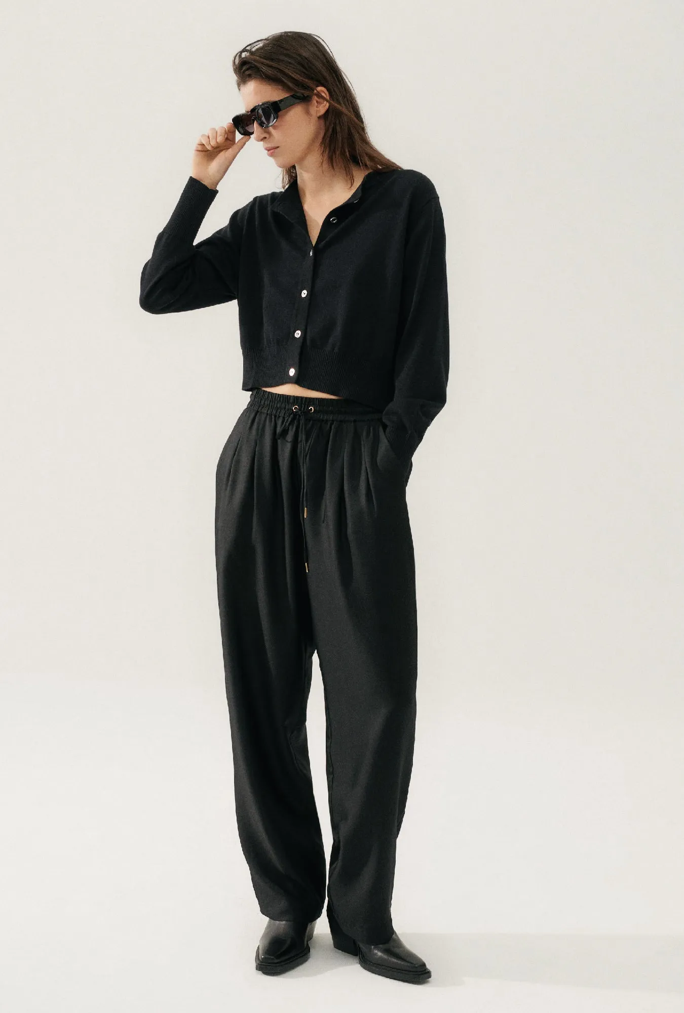 SILK LAUNDRY CROPPED CARDIGAN - 2 COLORS