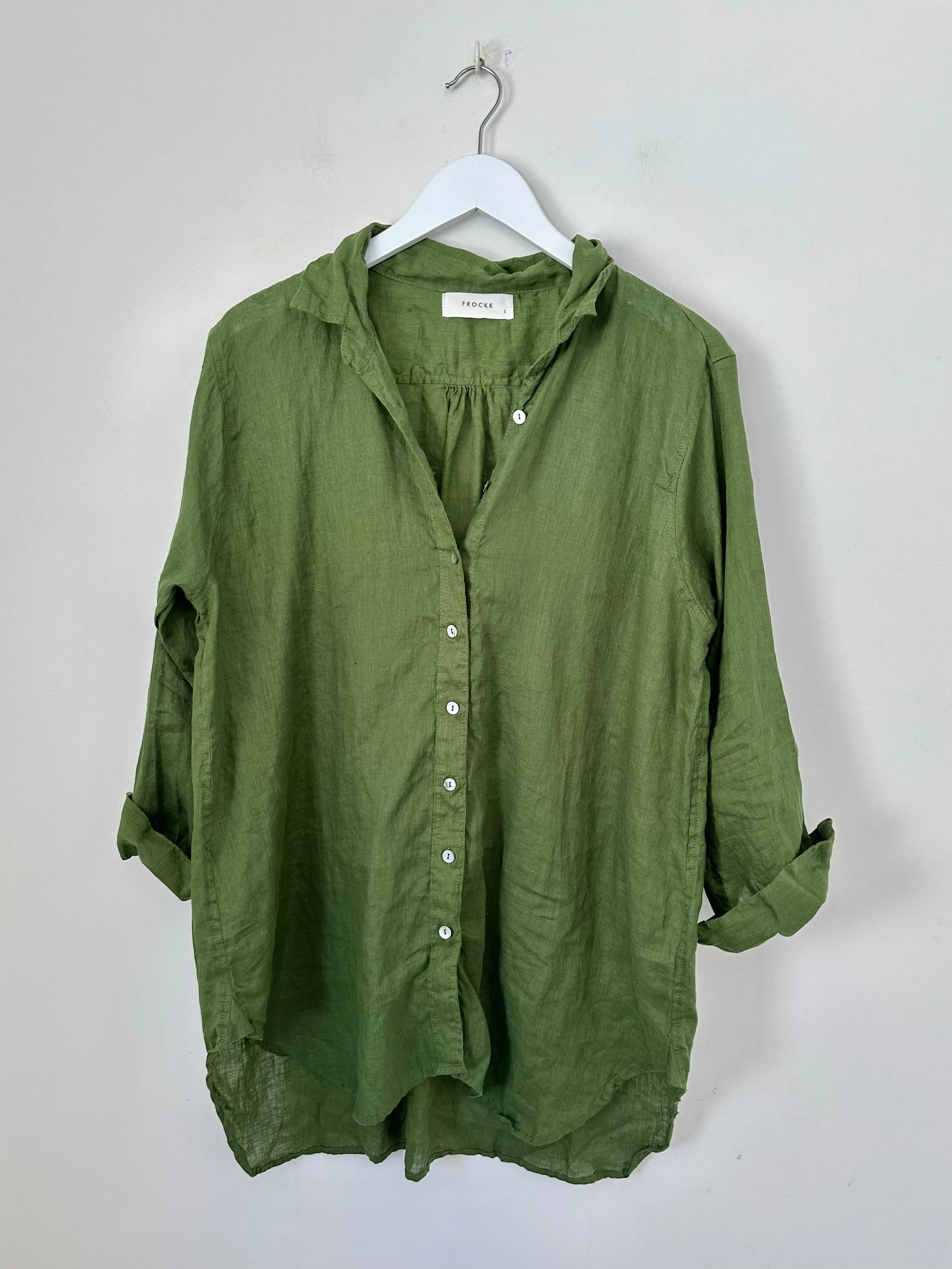 skyla shirt - moss linen