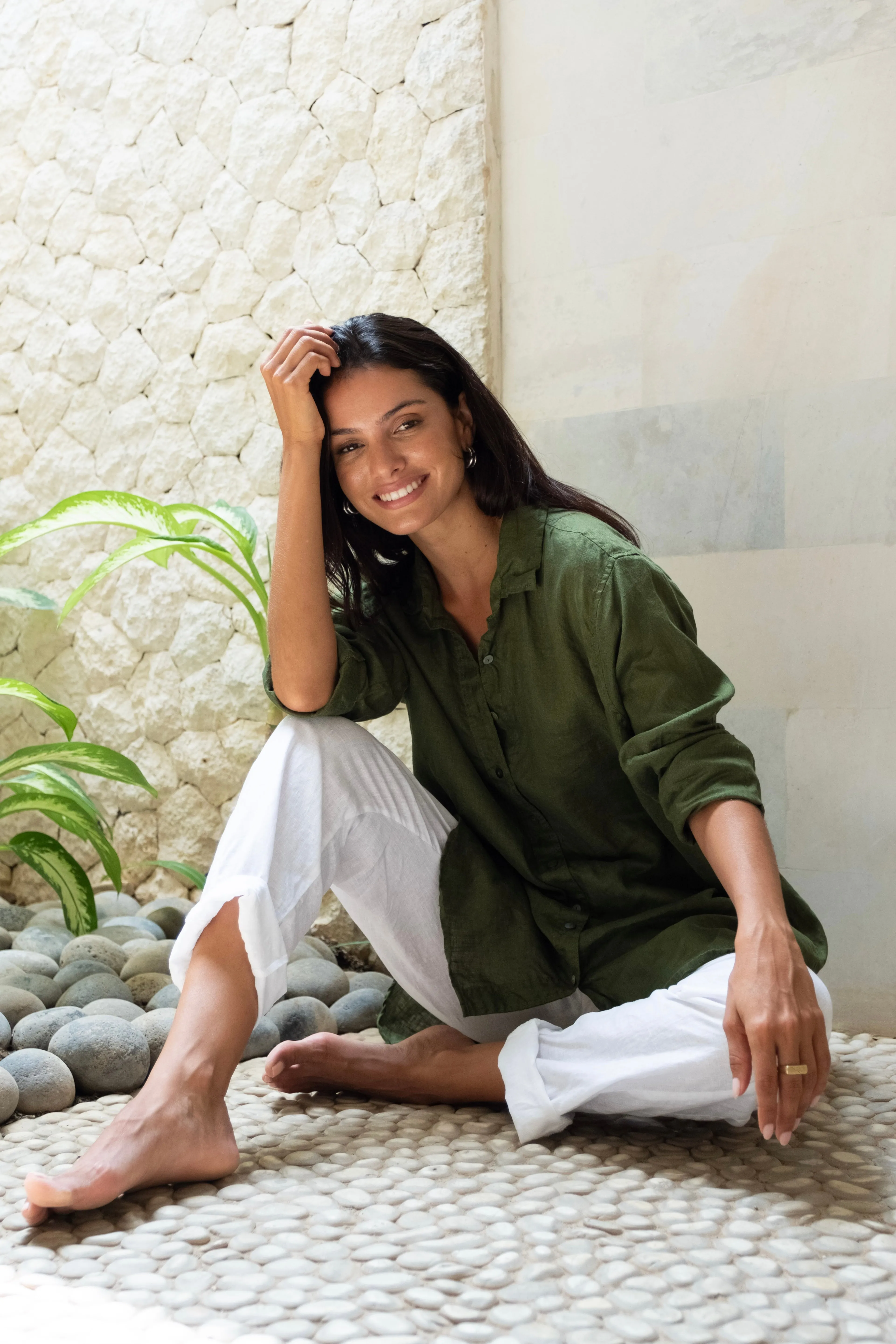 skyla shirt - moss linen