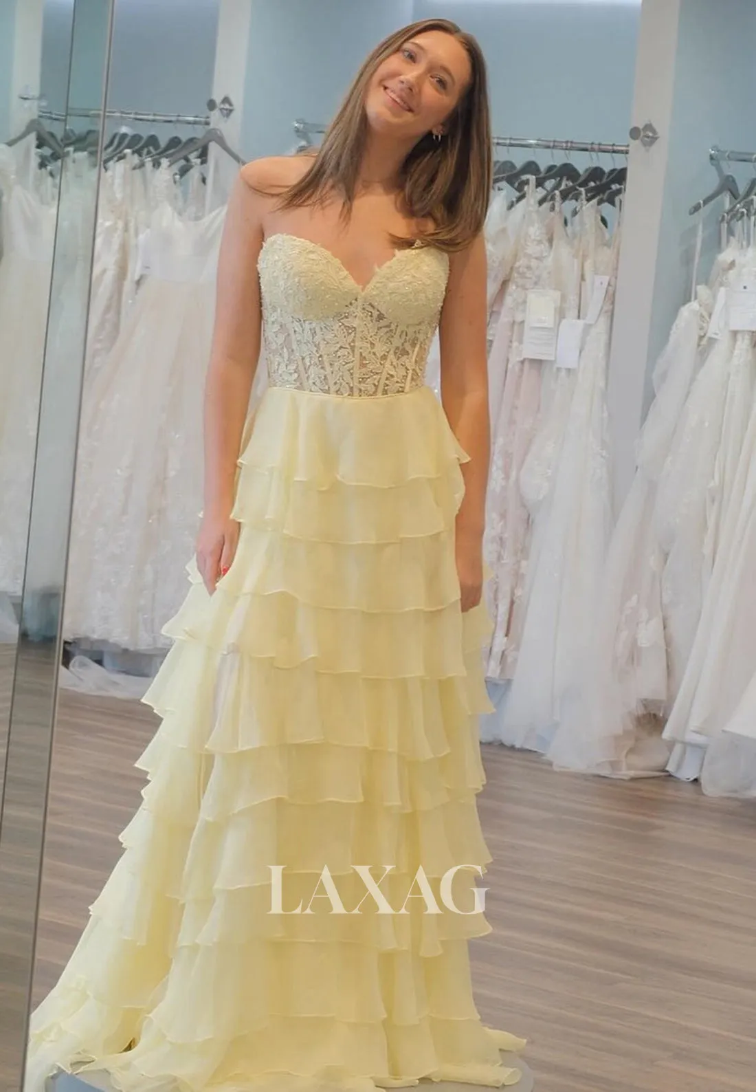 Sweetheart Off-Shoulder Sleeveless Formal Gowns Beaded Applique Pleated Tiered Chiffon Fitted Prom Dress