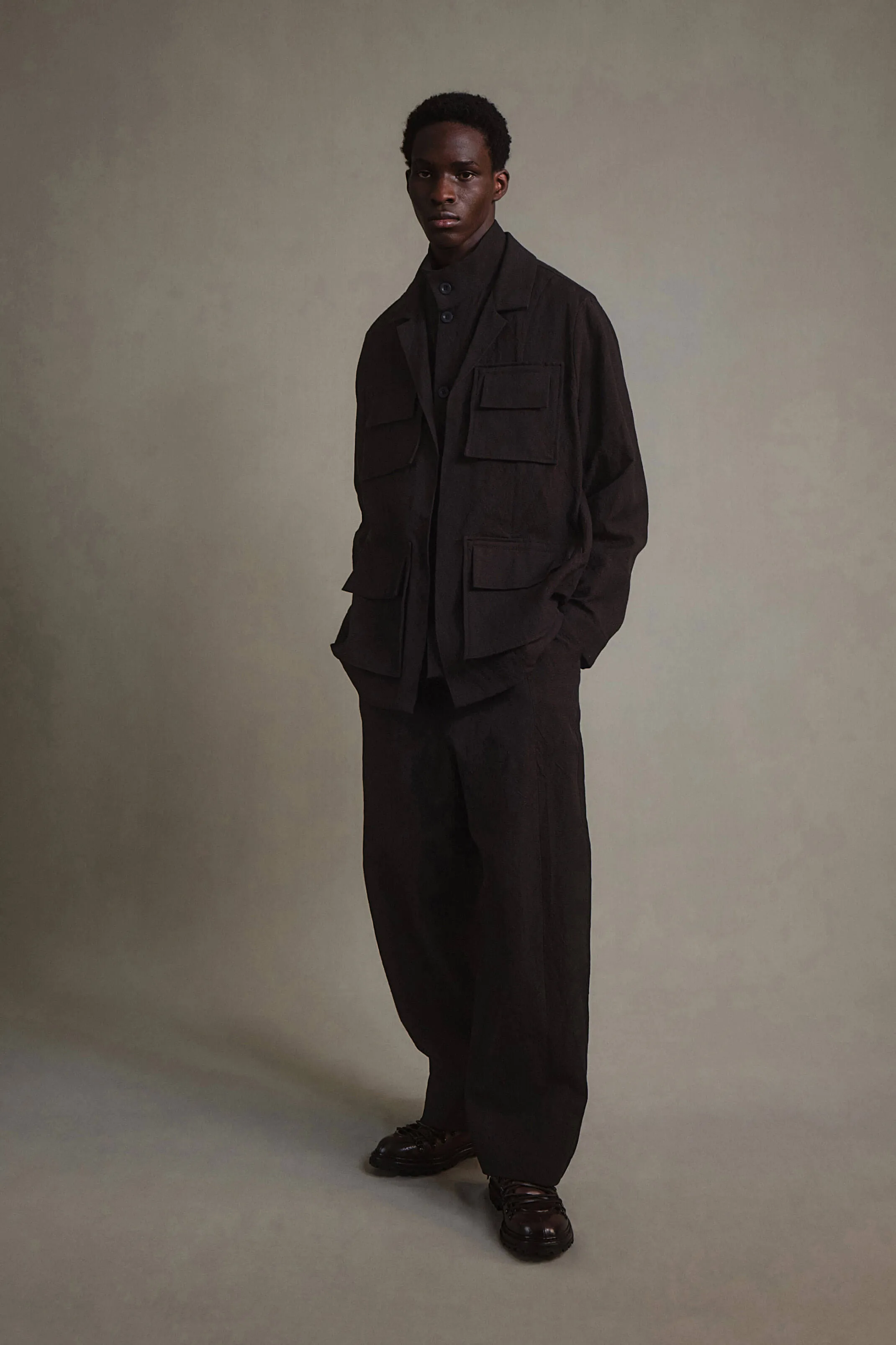 THE HIKER TROUSER / TEXTURED CANVAS UMBER