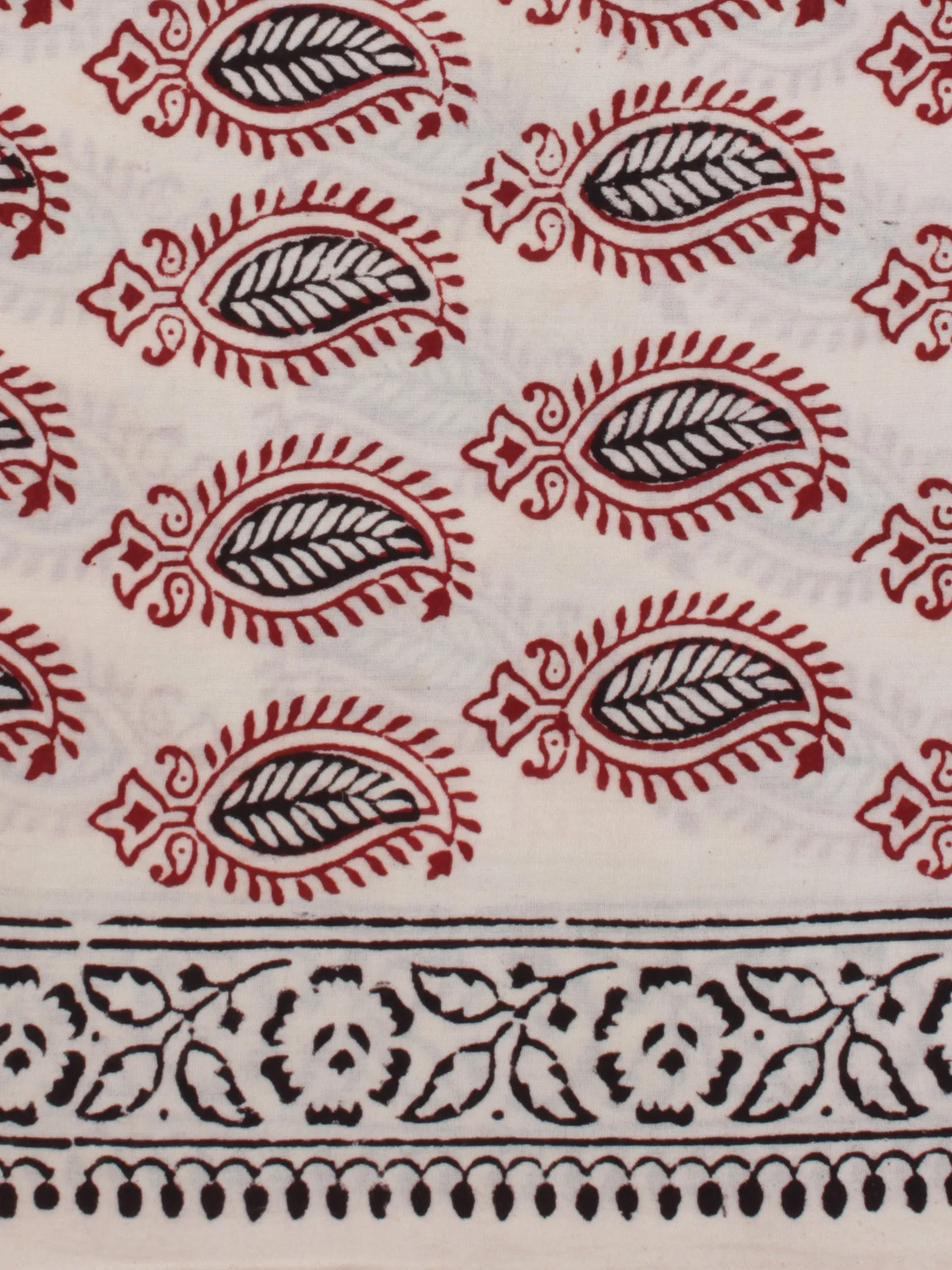 White Black Red Bagh Printed Cotton Fabric Per Meter - F005F2068