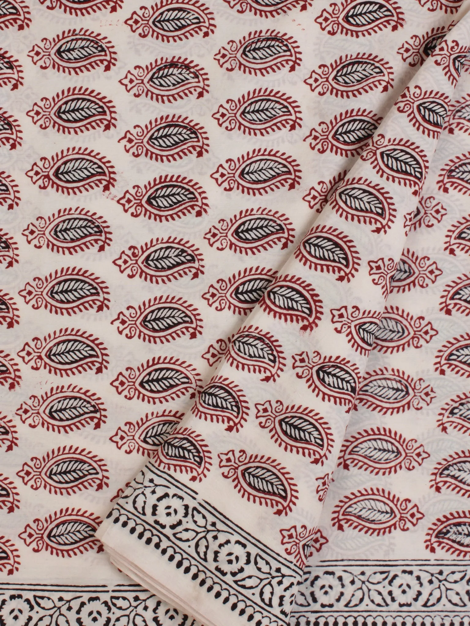 White Black Red Bagh Printed Cotton Fabric Per Meter - F005F2068